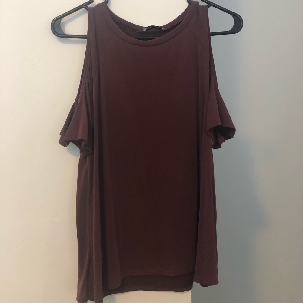Dainty Hooligan cold shoulder top.